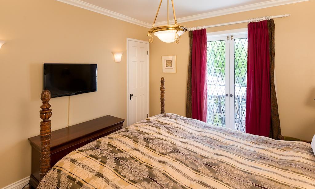 The English Bay Inn Langley Zewnętrze zdjęcie