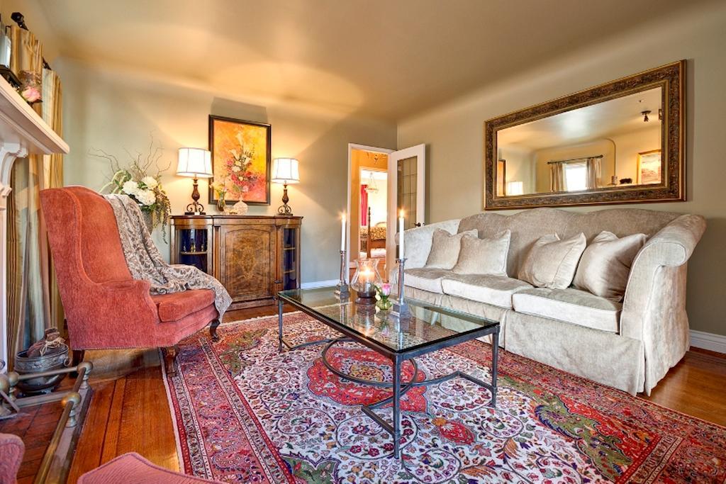 The English Bay Inn Langley Zewnętrze zdjęcie