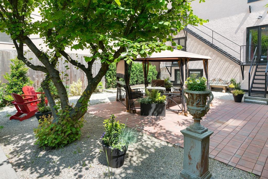 The English Bay Inn Langley Zewnętrze zdjęcie