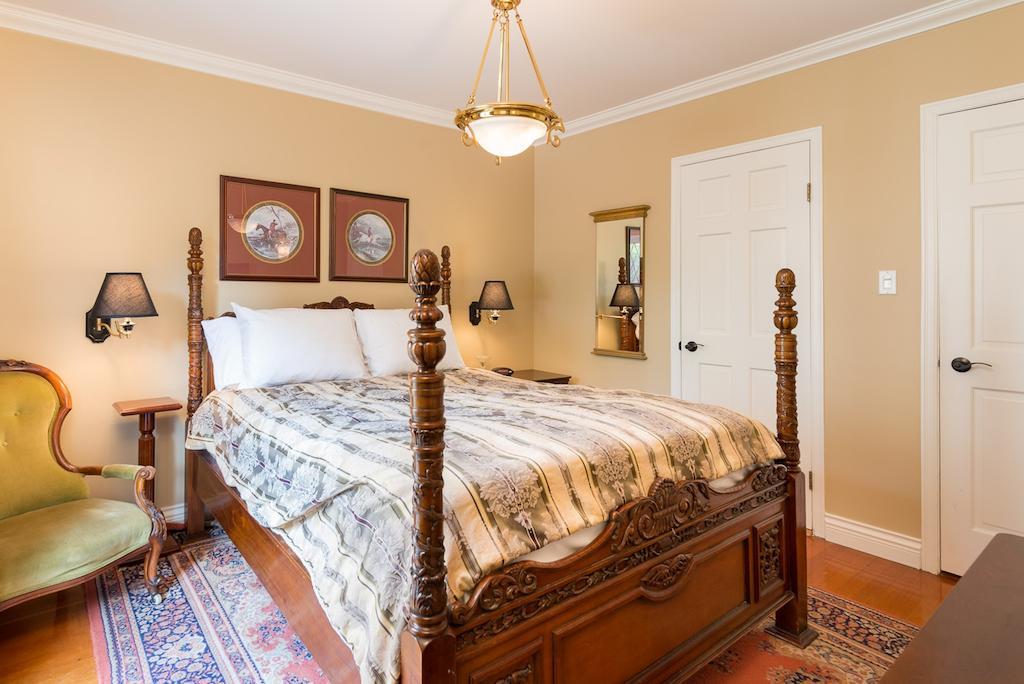 The English Bay Inn Langley Zewnętrze zdjęcie