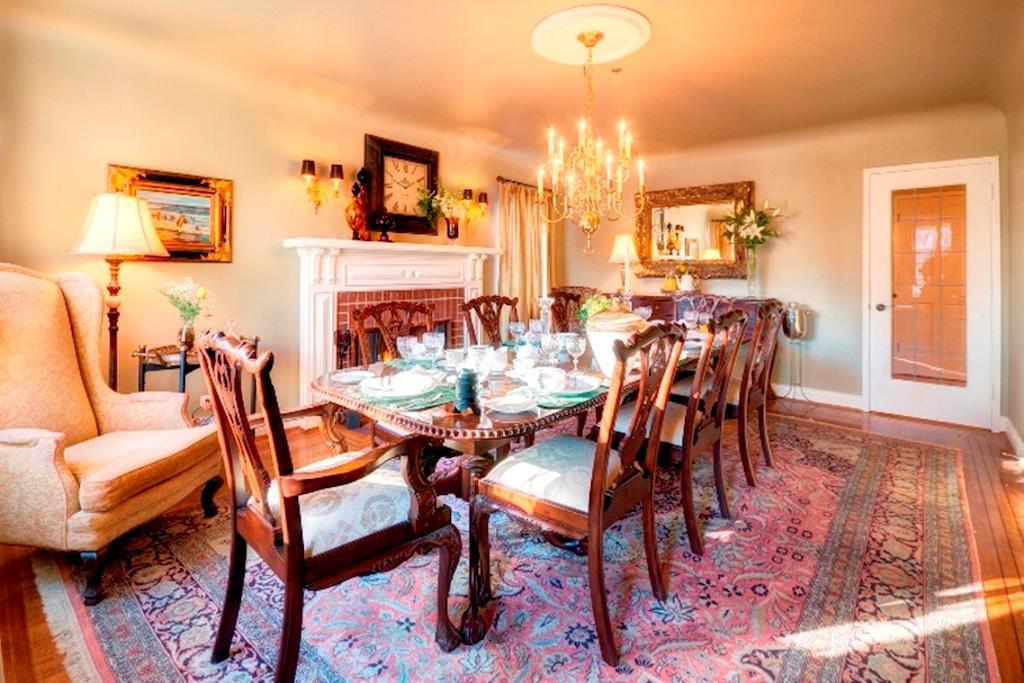 The English Bay Inn Langley Zewnętrze zdjęcie