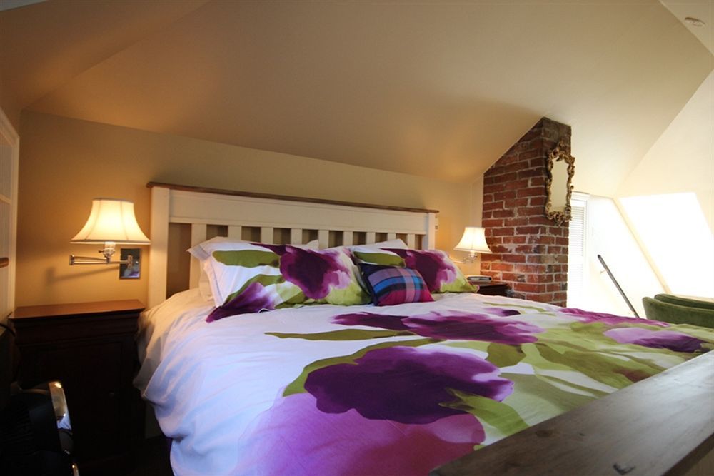 The English Bay Inn Langley Zewnętrze zdjęcie