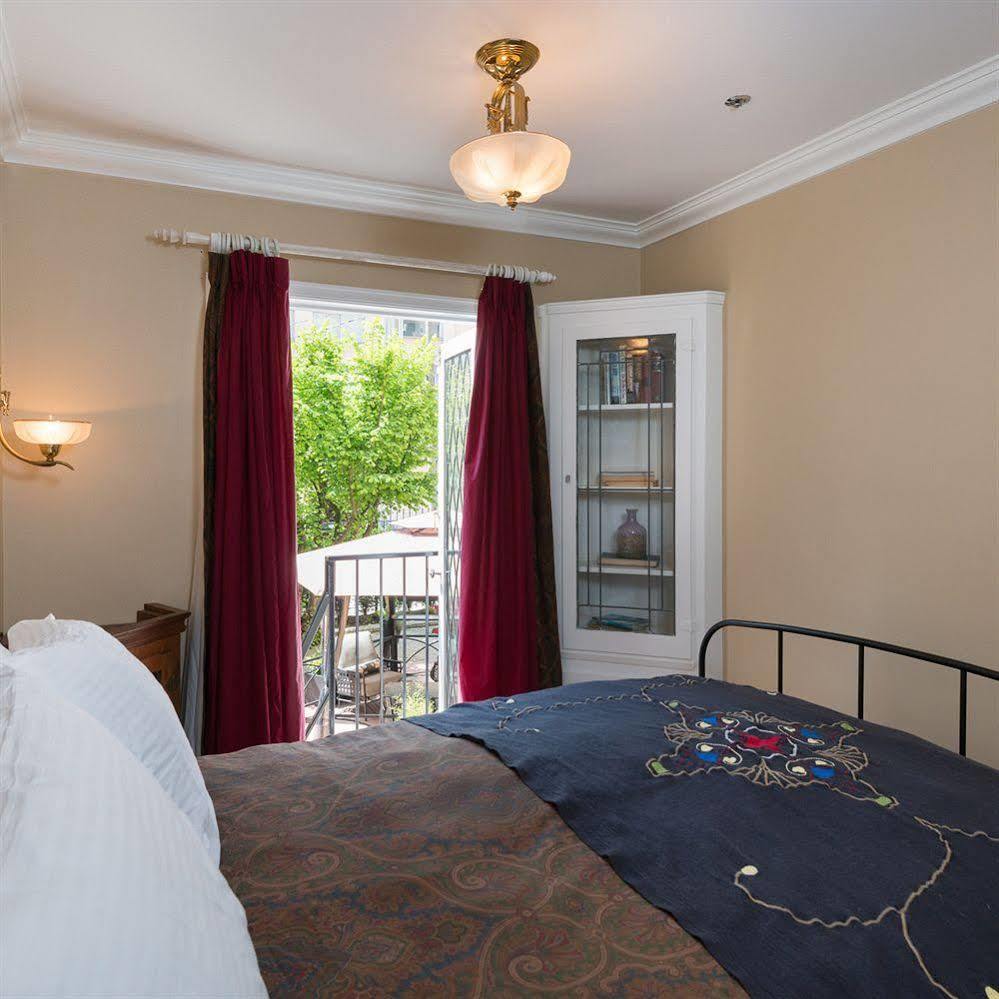 The English Bay Inn Langley Zewnętrze zdjęcie